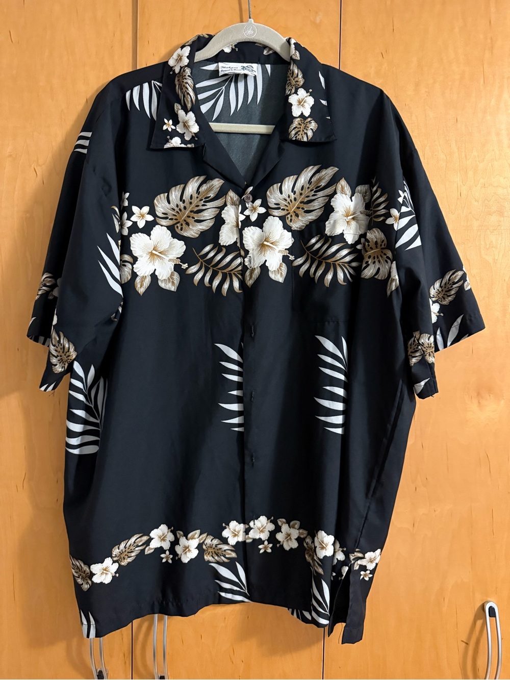 Vintage Makani Size XXXL Men's Black Floral Aloha Hawaiian Shirt
